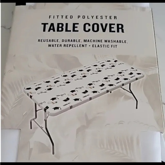 Tommy Bahama Graduation Cap Hat Party Table Cover - Picture 2 of 4
